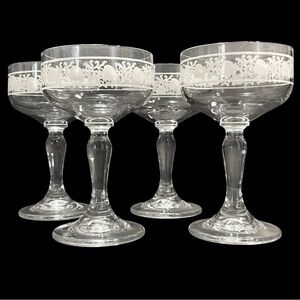 Vintage 1940s Glass Champagne Coupes (4) Clear Stemware With White Rococo Scroll